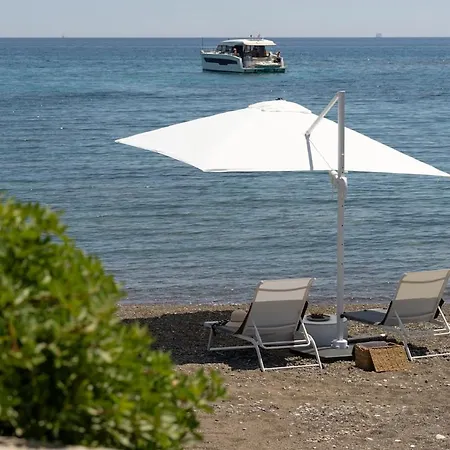 Calma A Beachfront Luxury Retreat Vila *