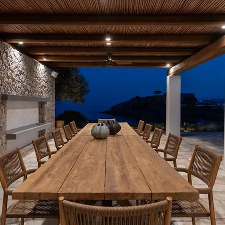 Calma A Beachfront Luxury Retreat Vila *