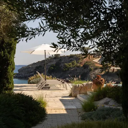 Calma A Beachfront Luxury Retreat