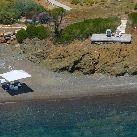 Calma A Beachfront Luxury Retreat Vila *
