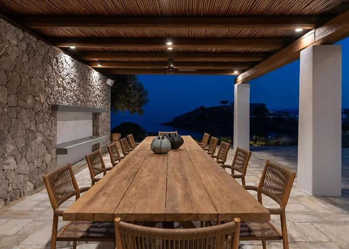 Calma A Beachfront Luxury Retreat Villa *